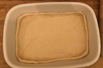 pizza di scarole napoletana