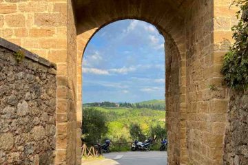 vista da porta franca monteriggioni